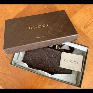 Men’s Gucci Checkbook Cover Authentic